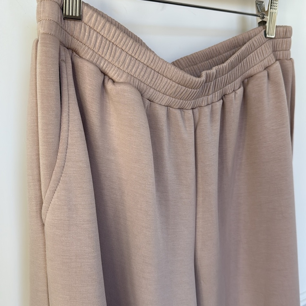 NAP Loungewear Oversized Wide Leg Pants With Tie Hem Tan Color Womens Size Large - Picture 7 of 16